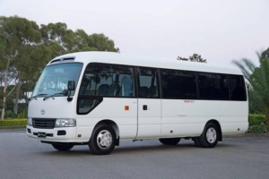 Read more about the article Alquiler de autobuses para bodas en Barcelona: La guía definitiva para un transporte de lujo en tu boda
