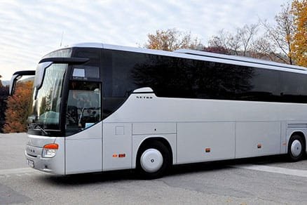Location de bus à Montpellier pour les voyages de groupe en France