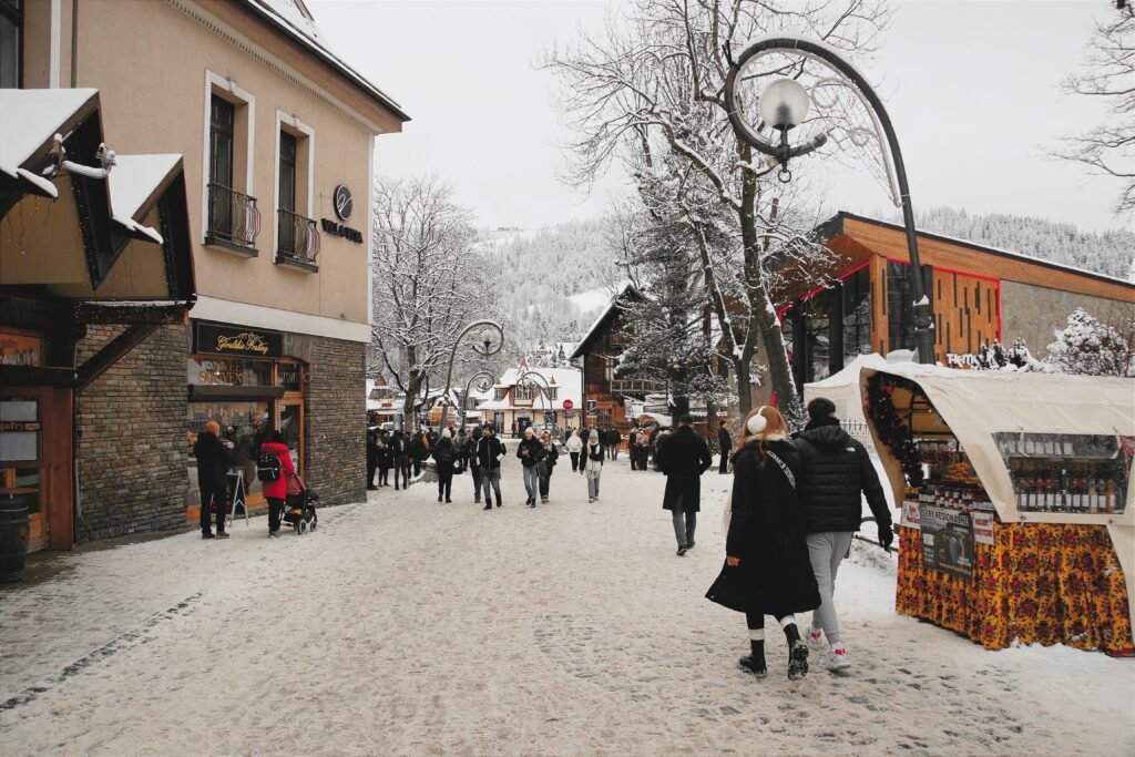 Transfers de SUV de luxo em Megève para transporte privado, transfers de aeroporto e viagens de inverno nos Alpes franceses.